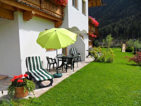 Landhaus Müller Neustift im Stubaital Exterior foto